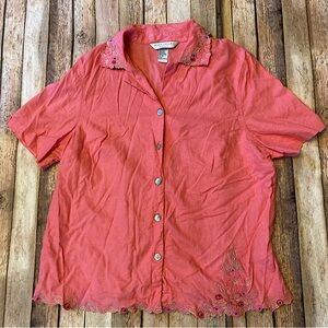 Napa Valley Woman Coral Floral Embroidered Top Linen Blend 1X Flaw Left Arm